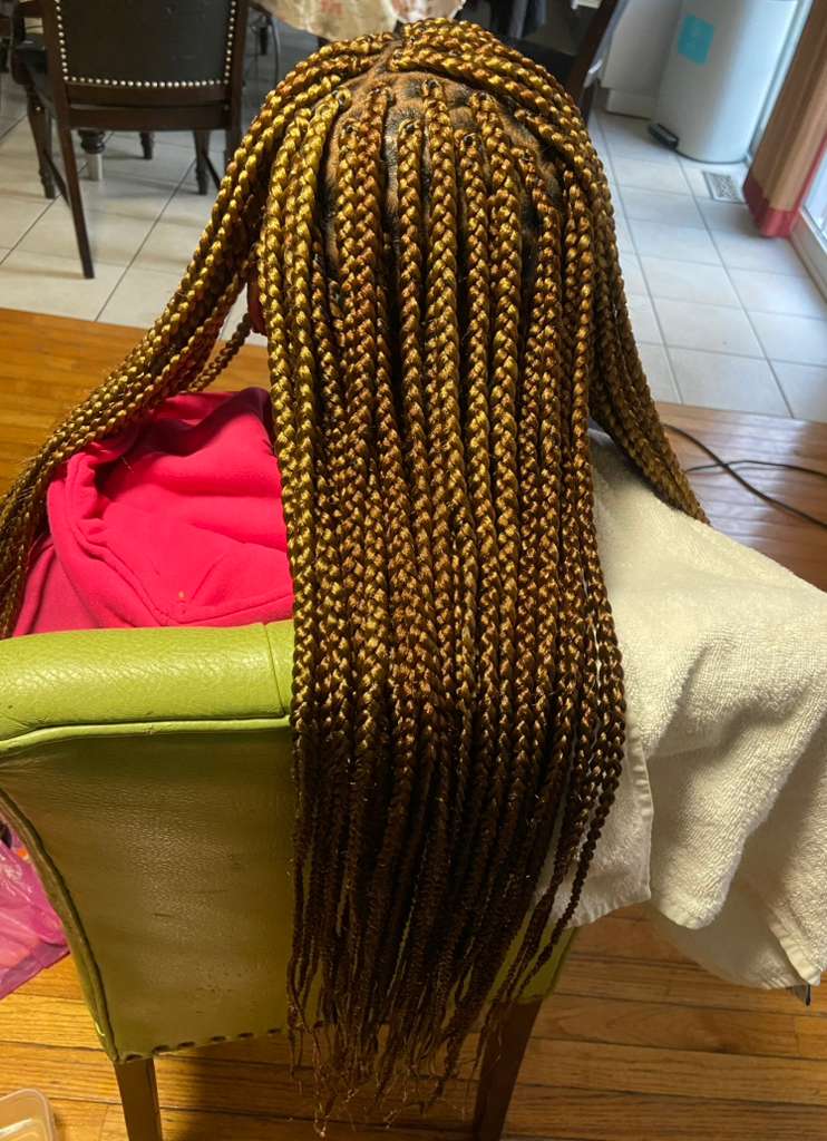 Traditional Symmetrical Braids